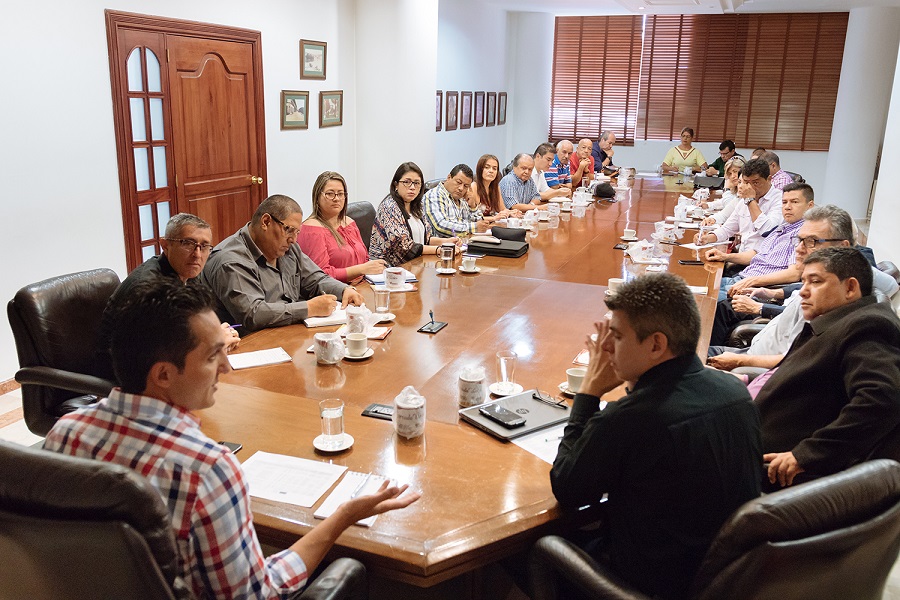 ALCALDE EN CIERRE DE AÑO CON RECTORES 1