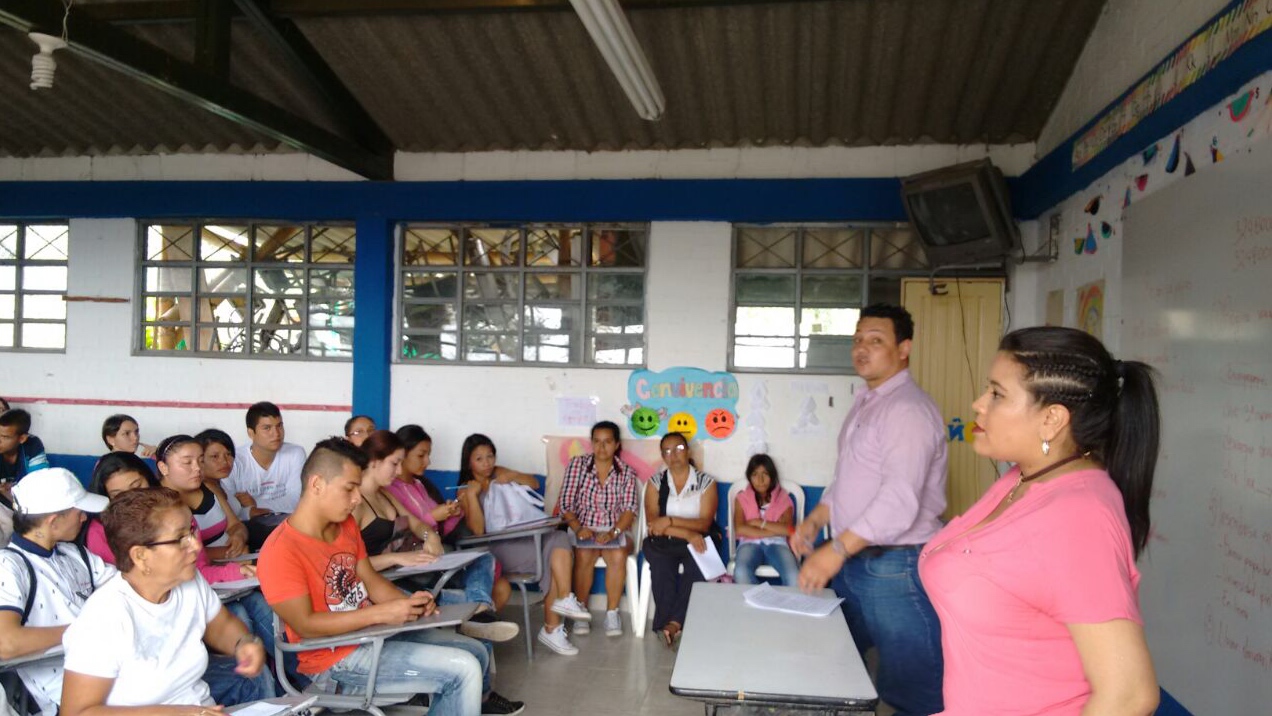 BECAS EN COLEGIOS RURALES