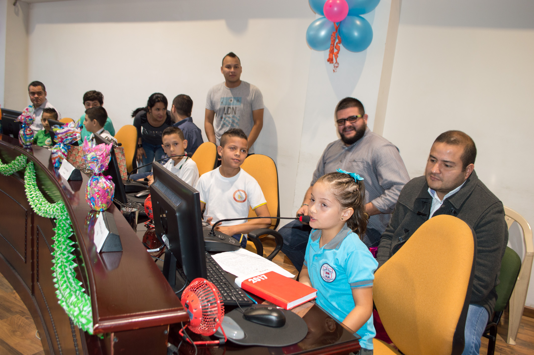 JORNADA ESTUDIANTES CONCEJALES